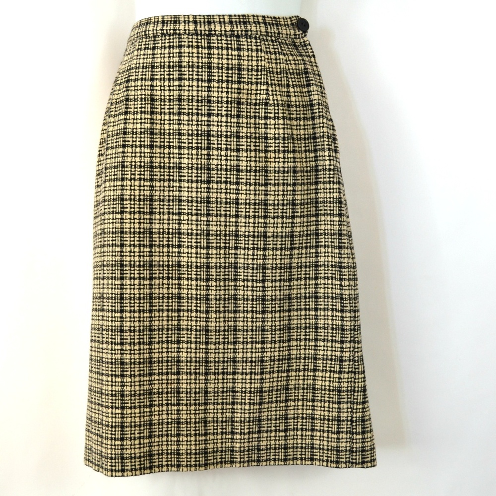 1960s Black and Ivory Tweed Pencil Skirt